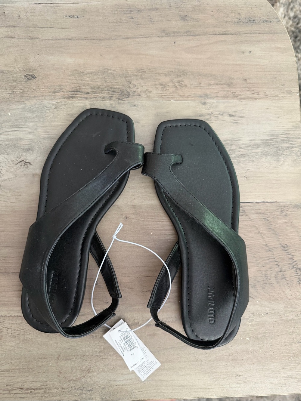 Old Navy Black Women's Thong Sandals - Sleek Square Toe